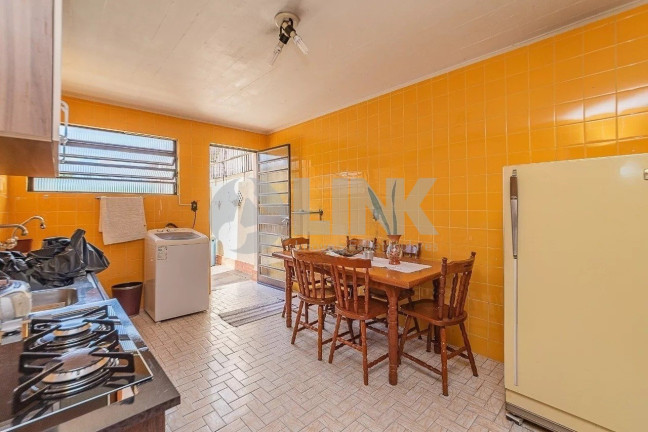 Imagem Casa com 3 Quartos à Venda, 258 m² em Chácara Das Pedras - Porto Alegre