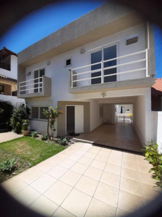 Casa com 3 Quartos à Venda, 209 m² em São Francisco - Niterói