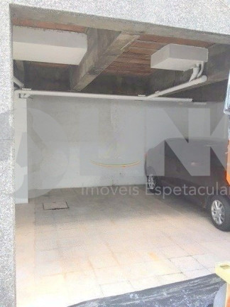 Imagem Imóvel com 2 Quartos à Venda, 131 m² em Menino Deus - Porto Alegre Imagem Imóvel com 2 Quartos à Venda, 131 m² em Menino Deus - Porto Alegre