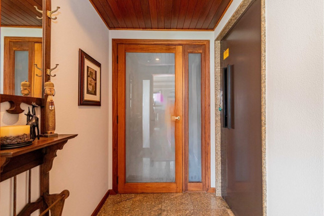 Imagem Apartamento com 3 Quartos à Venda, 157 m² em Rio Branco - Porto Alegre Imagem Apartamento com 3 Quartos à Venda, 157 m² em Rio Branco - Porto Alegre