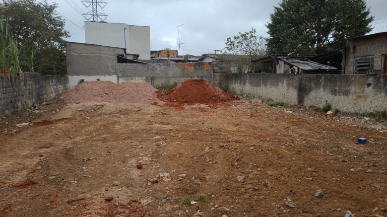 Imagem Terreno à Venda, 150 m² em Vila Amorim - Suzano Imagem Terreno à Venda, 150 m² em Vila Amorim - Suzano
