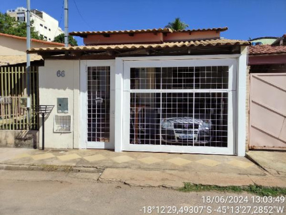 Casa com 3 Quartos à Venda, 180 m² em Centro - Tres Marias