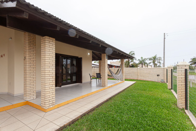 Imagem Casa com 4 Quartos à Venda, 335 m² em Paraíso - Torres Imagem Casa com 4 Quartos à Venda, 335 m² em Paraíso - Torres