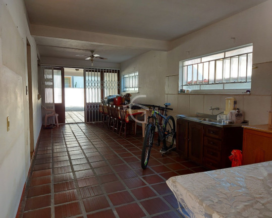 Imagem Casa com 3 Quartos à Venda, 412 m² em Bucarein - Joinville