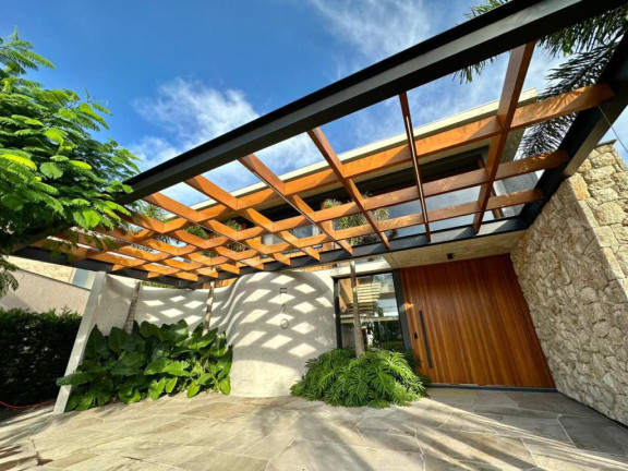 Sobrado com 6 Quartos à Venda, 538 m² em Centro - Xangri-la