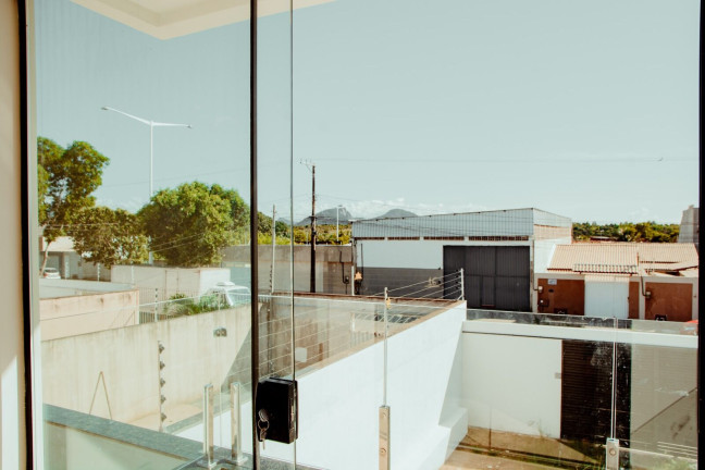 Imagem Casa com 2 Quartos à Venda, 80 m²