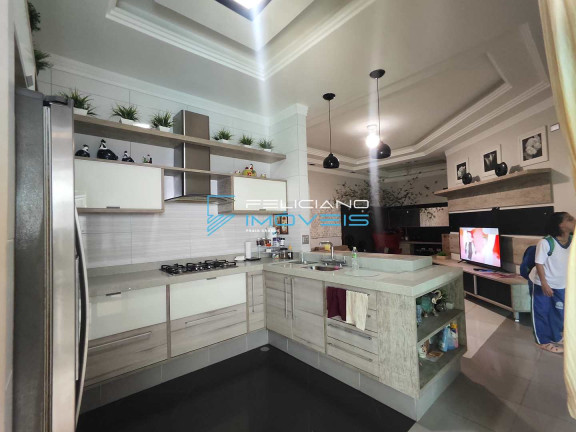 Imagem Casa com 3 Quartos à Venda, 250 m² em Canto Do Forte - Praia Grande Imagem Casa com 3 Quartos à Venda, 250 m² em Canto Do Forte - Praia Grande