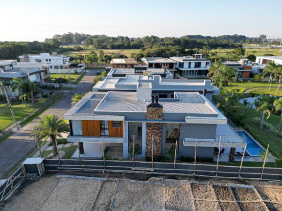 Imagem Casa com 5 Quartos à Venda, 284 m² em Novo Louro - Capao Da Canoa Imagem Casa com 5 Quartos à Venda, 284 m² em Novo Louro - Capao Da Canoa