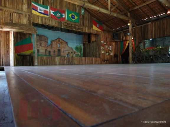 Imagem Imóvel com 4 Quartos à Venda, 