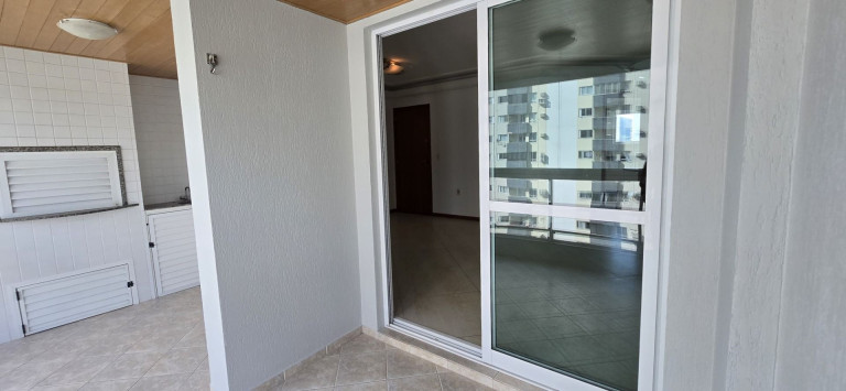Imagem Apartamento com 3 Quartos à Venda, 114 m² em 2 Quadra Centro - Balneário Camboriú