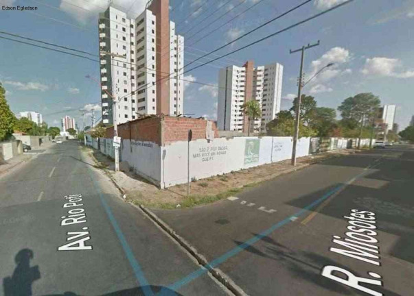 Imagem Terreno à Venda, 1.720 m² em Fátima - Teresina Imagem Terreno à Venda, 1.720 m² em Fátima - Teresina