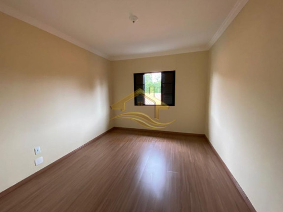 Imagem Casa com 3 Quartos à Venda, 240 m² em Jardim Guararapes - Londrina