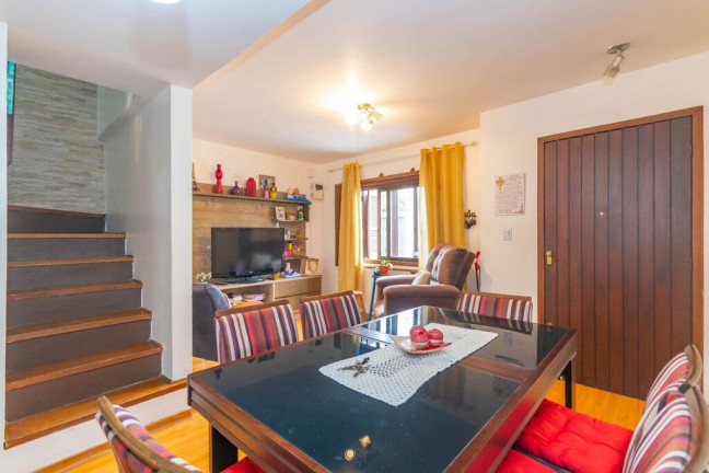 Imagem Casa com 3 Quartos à Venda, 174 m² em Nonoai - Porto Alegre Imagem Casa com 3 Quartos à Venda, 174 m² em Nonoai - Porto Alegre
