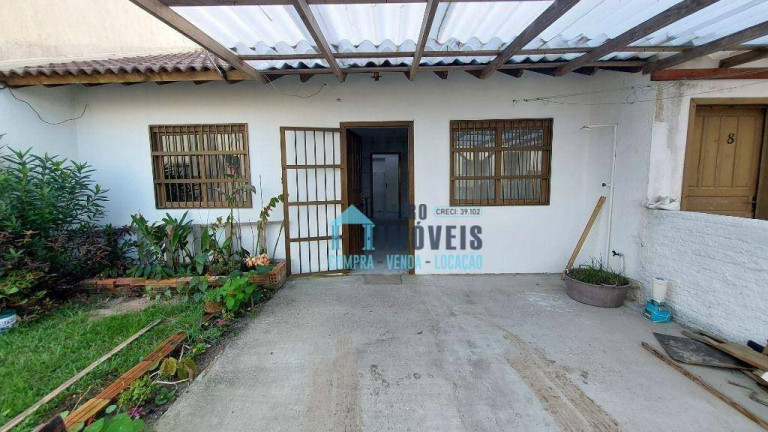Casa com 2 Quartos à Venda,  em Centro - Balneário Pinhal