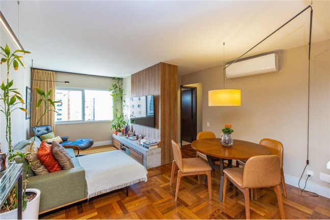 Imagem Imóvel com 2 Quartos à Venda, em Moema - São Paulo Imagem Imóvel com 2 Quartos à Venda, em Moema - São Paulo