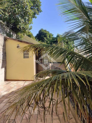 Imagem Casa com 3 Quartos à Venda, 173 m² em Fonseca - Niterói Imagem Casa com 3 Quartos à Venda, 173 m² em Fonseca - Niterói