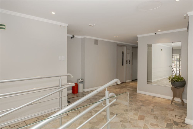 Imagem Apartamento com 3 Quartos à Venda, 95 m² em Centro Histórico - Porto Alegre Imagem Apartamento com 3 Quartos à Venda, 95 m² em Centro Histórico - Porto Alegre