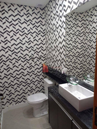 Imagem Sobrado com 3 Quartos à Venda, 180 m² em Ariribá - Balneário Camboriú Imagem Sobrado com 3 Quartos à Venda, 180 m² em Ariribá - Balneário Camboriú