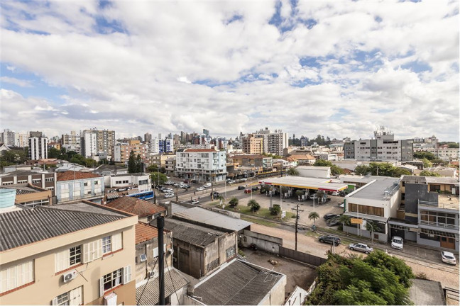 Imagem Imóvel com 1 Quarto à Venda, em São João - Porto Alegre Imagem Imóvel com 1 Quarto à Venda, em São João - Porto Alegre