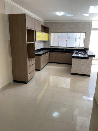 Imagem Casa com 3 Quartos à Venda, 200 m² em Caldas Do Oeste - Caldas Novas Imagem Casa com 3 Quartos à Venda, 200 m² em Caldas Do Oeste - Caldas Novas