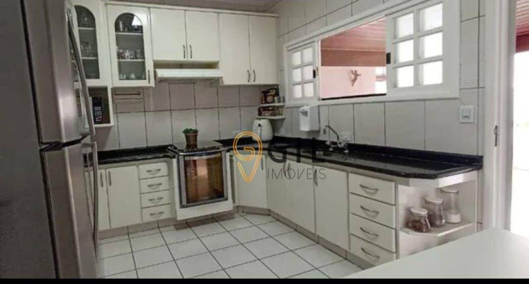 Imagem Casa com 4 Quartos à Venda, 237 m² em Vila Zezé - Jacareí Imagem Casa com 4 Quartos à Venda, 237 m² em Vila Zezé - Jacareí