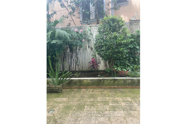 Imagem Casa com 2 Quartos à Venda,  em Vila Brasilina - São Paulo
