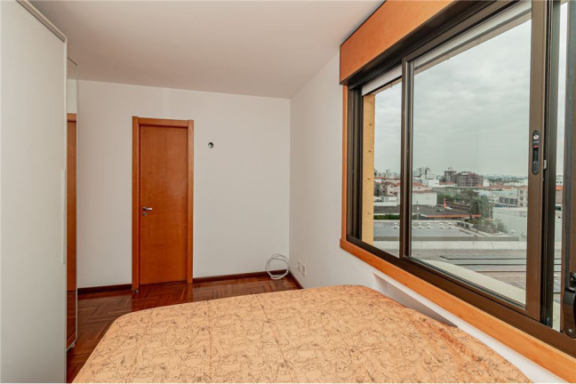Imagem Imóvel com 2 Quartos à Venda, em Passo Da Areia - Porto Alegre Imagem Imóvel com 2 Quartos à Venda, em Passo Da Areia - Porto Alegre