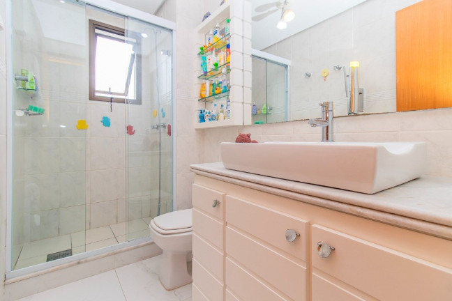 Imagem Apartamento com 3 Quartos à Venda, 103 m² em Petrópolis - Porto Alegre Imagem Apartamento com 3 Quartos à Venda, 103 m² em Petrópolis - Porto Alegre