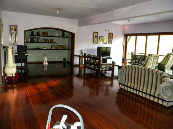 Imagem Casa com 7 Quartos à Venda, 120 m² em Itaipava - Petrópolis Imagem Casa com 7 Quartos à Venda, 120 m² em Itaipava - Petrópolis