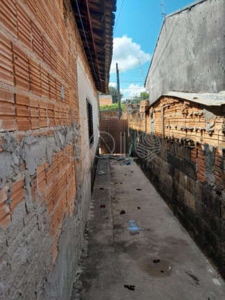 Imagem Casa com 3 Quartos à Venda, 300 m² em Jardim Roberto Selmi Dei - Araraquara Imagem Casa com 3 Quartos à Venda, 300 m² em Jardim Roberto Selmi Dei - Araraquara