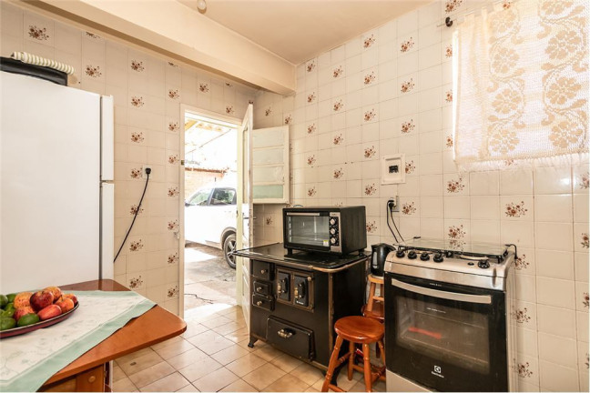 Imagem Casa com 3 Quartos à Venda,  em Santa Tereza - Porto Alegre