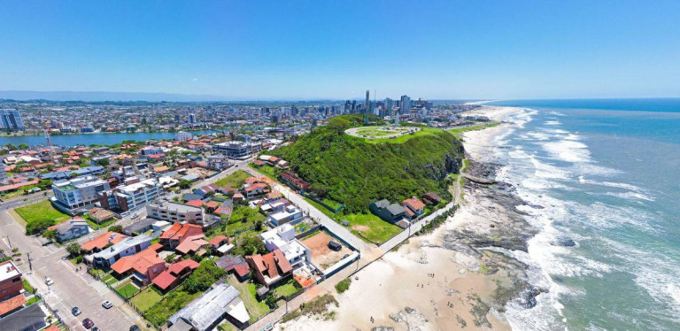 Imagem Apartamento com 2 Quartos à Venda, 150 m² em Torres