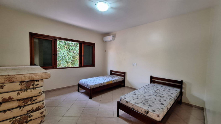 Imagem Casa com 4 Quartos à Venda, 329 m² em Riviera De São Lourenço - Bertioga Imagem Casa com 4 Quartos à Venda, 329 m² em Riviera De São Lourenço - Bertioga