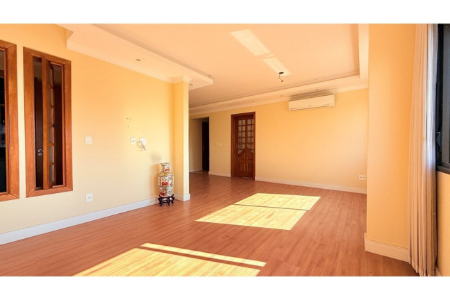 Imagem Apartamento com 2 Quartos à Venda, 70 m² em Menino Deus - Porto Alegre Imagem Apartamento com 2 Quartos à Venda, 70 m² em Menino Deus - Porto Alegre