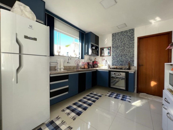 Imagem Casa com 4 Quartos à Venda, em Interlagos - Vila Velha Imagem Casa com 4 Quartos à Venda, em Interlagos - Vila Velha