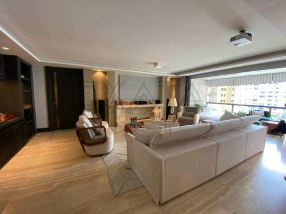 Imóvel com 3 Quartos à Venda, 360 m² em Real Parque - São Paulo