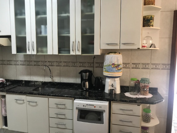 Imagem Casa com 4 Quartos à Venda, 230 m² em Jardim Itu - Porto Alegre