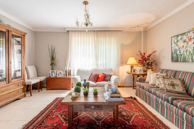 Imagem Casa com 3 Quartos à Venda, 350 m² em Chácara Das Pedras - Porto Alegre Imagem Casa com 3 Quartos à Venda, 350 m² em Chácara Das Pedras - Porto Alegre