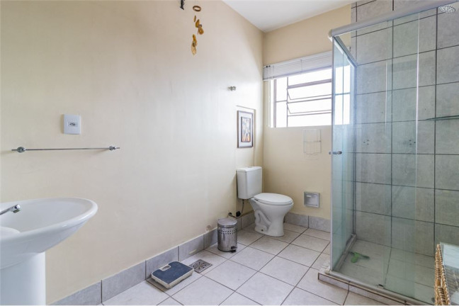 Imagem Casa com 4 Quartos à Venda, 313 m² em Cavalhada - Porto Alegre Imagem Casa com 4 Quartos à Venda, 313 m² em Cavalhada - Porto Alegre