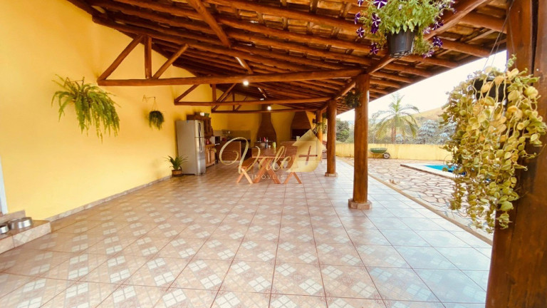 Imagem Imóvel com 3 Quartos à Venda, 220 m² em Centro - Monteiro Lobato Imagem Imóvel com 3 Quartos à Venda, 220 m² em Centro - Monteiro Lobato