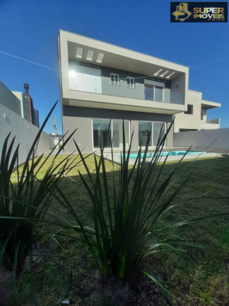 Imagem Casa com 3 Quartos à Venda, 400 m² em Laranjal - Pelotas