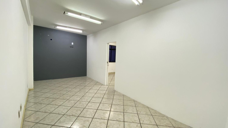 Imagem Sala Comercial à Venda, 60 m² em Centro - Cabo Frio Imagem Sala Comercial à Venda, 60 m² em Centro - Cabo Frio