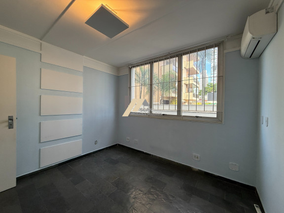 Sala Comercial à Venda, 62 m² em Cambuí - Campinas