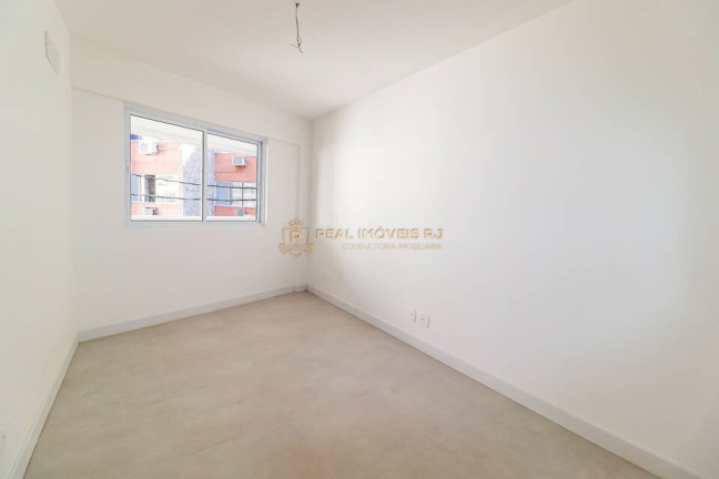 Imagem Apartamento com 5 Quartos à Venda, 163 m² em Lagoa - Rio De Janeiro Imagem Apartamento com 5 Quartos à Venda, 163 m² em Lagoa - Rio De Janeiro