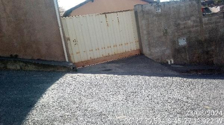 Imagem Casa com 2 Quartos à Venda, 200 m² em Nova Conquista - Formiga Imagem Casa com 2 Quartos à Venda, 200 m² em Nova Conquista - Formiga