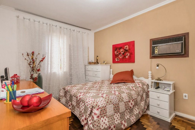 Imagem Imóvel com 2 Quartos à Venda, 68 m² em Passo Da Areia - Porto Alegre Imagem Imóvel com 2 Quartos à Venda, 68 m² em Passo Da Areia - Porto Alegre