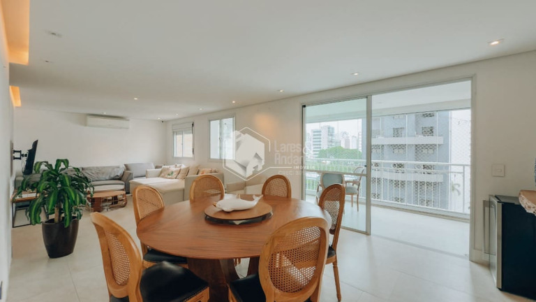 Imagem Apartamento com 3 Quartos à Venda, 143 m² em Moema - São Paulo