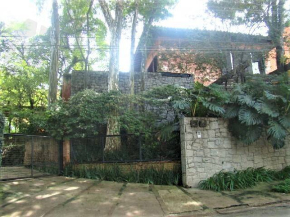 Casa com 5 Quartos à Venda, 300 m² em Pacaembu - São Paulo
