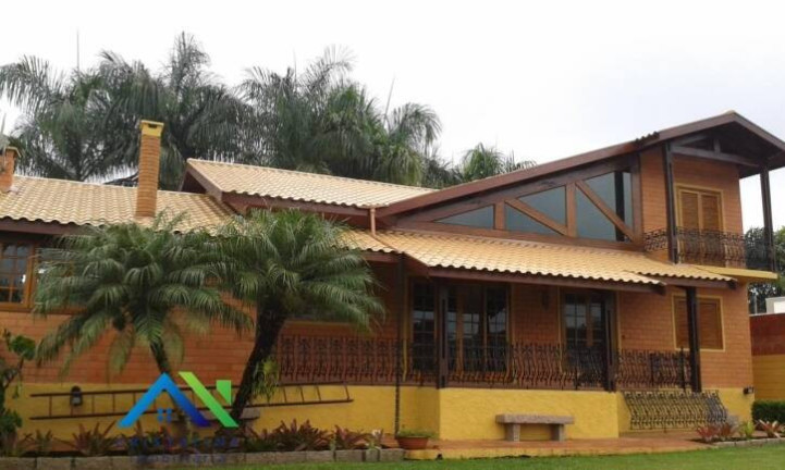 Sobrado com 4 Quartos à Venda, 1.000 m² em Jardim Tereza Cristina - Jundiaí