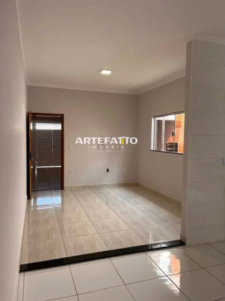 Imagem Casa com 2 Quartos à Venda, 100 m² Imagem Casa com 2 Quartos à Venda, 100 m²